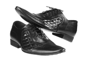 Włoskie obuwie męskie czarne sznurowane skórkowe pikowane wizytowe [MODEL: 636-01 Nero euro]